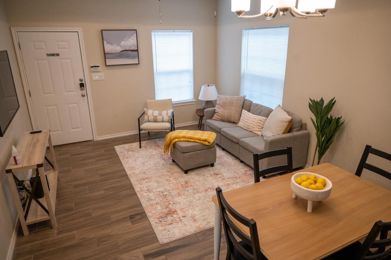 Apartamento Fabulous King Size Bed In A Gated Neighborhood! Edinburg Exterior foto