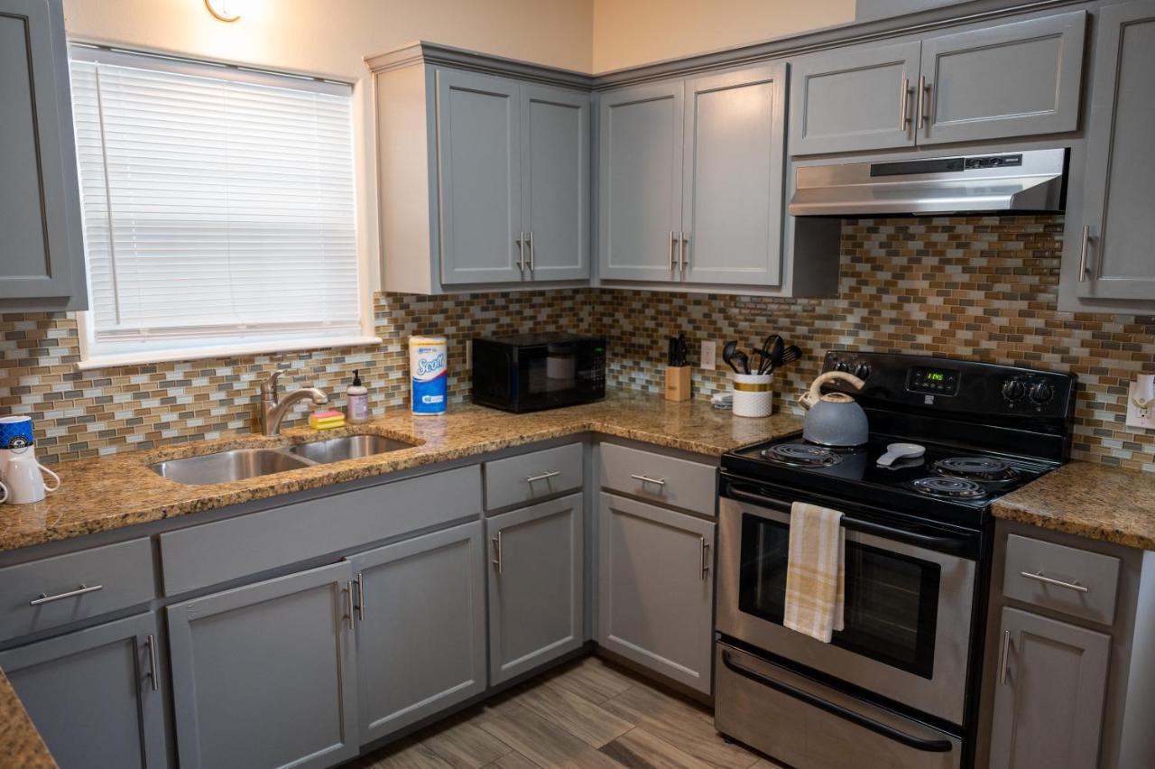 Apartamento Fabulous King Size Bed In A Gated Neighborhood! Edinburg Exterior foto