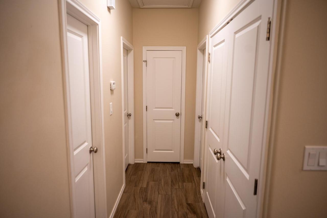 Apartamento Fabulous King Size Bed In A Gated Neighborhood! Edinburg Exterior foto