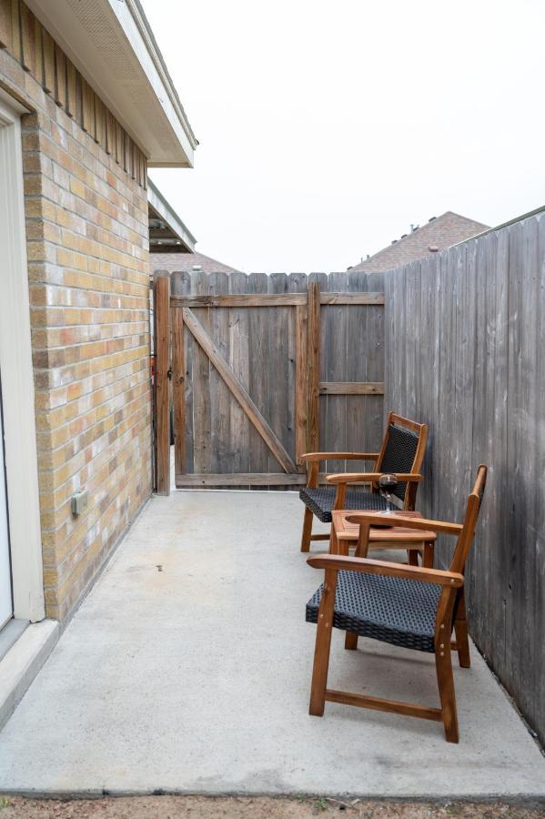 Apartamento Fabulous King Size Bed In A Gated Neighborhood! Edinburg Exterior foto