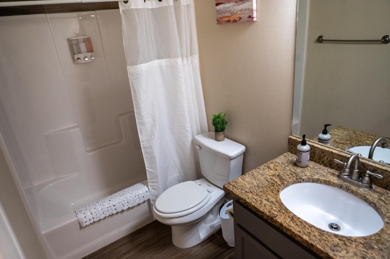 Apartamento Fabulous King Size Bed In A Gated Neighborhood! Edinburg Exterior foto
